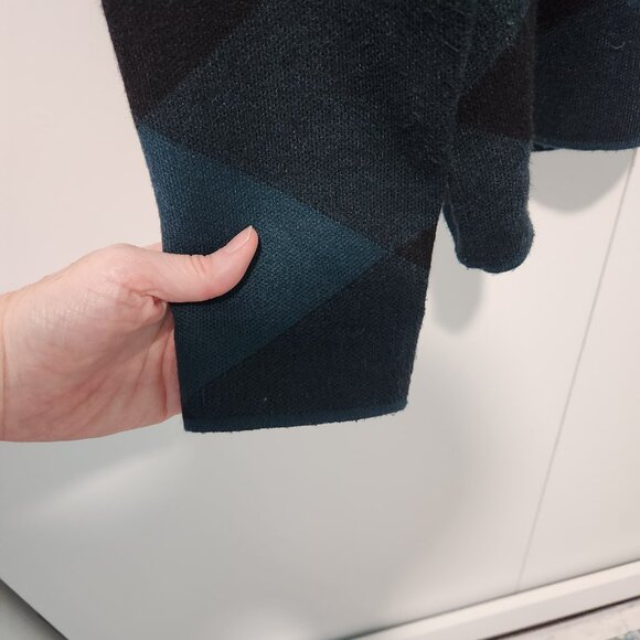 Tahari Green Black Plaid Design Mock Turtleneck Long Sleeve Sweater Large - Picture 4 of 6